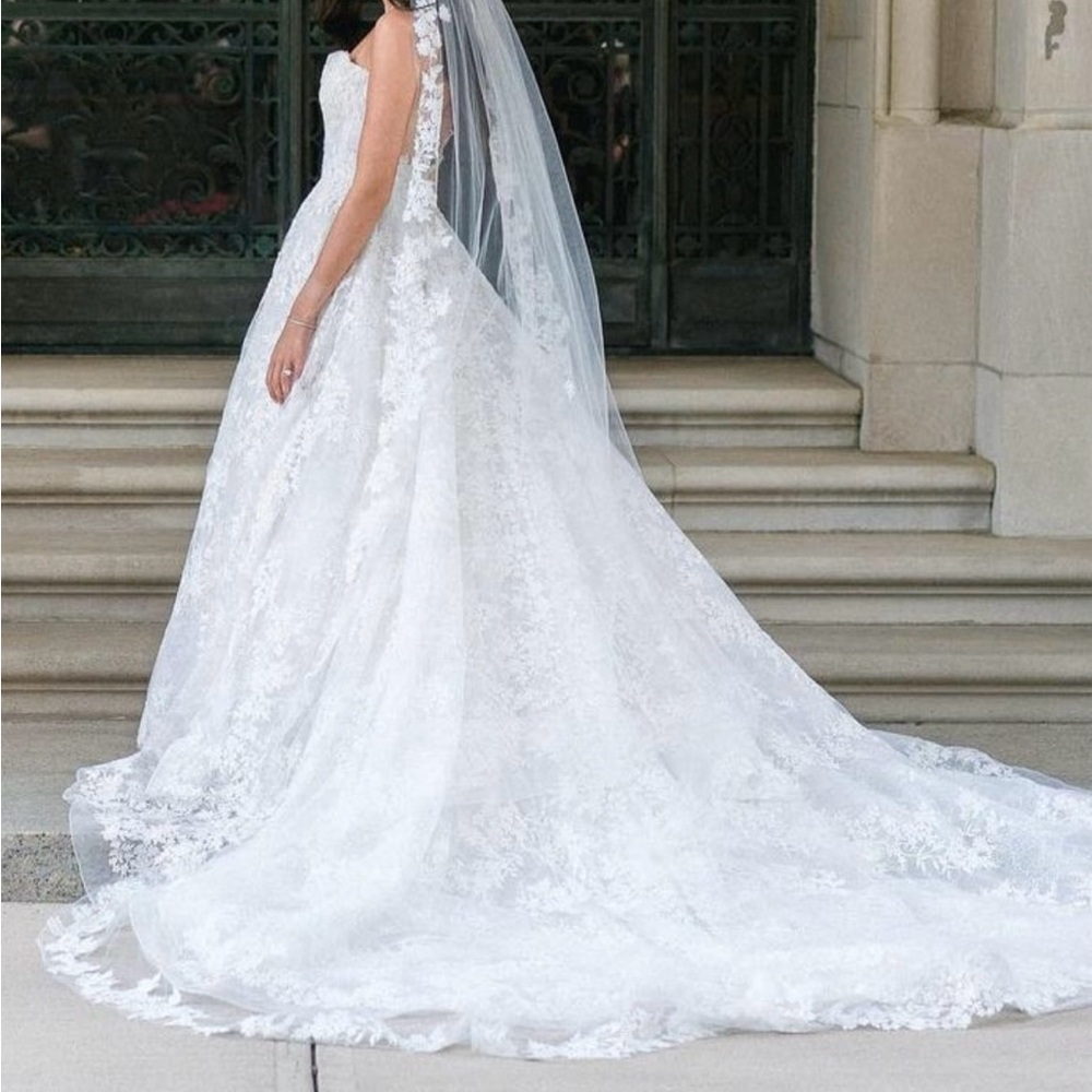 Ines Di Santo: Style Adele Wedding Gown